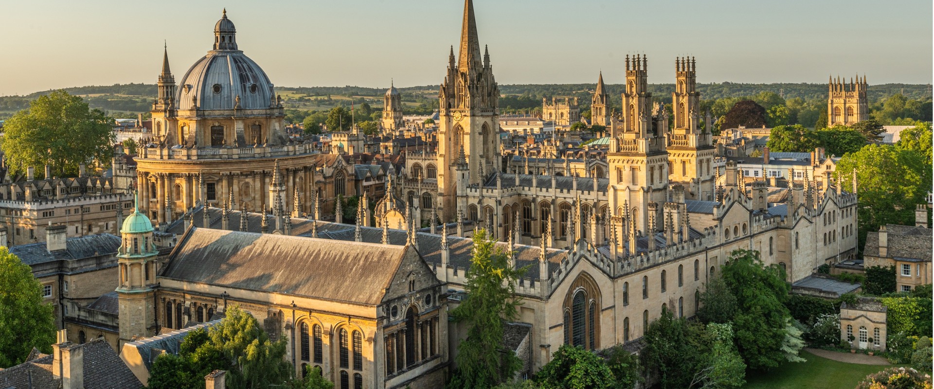A Complete Guide to Financial Aid for Oxbridge Universities