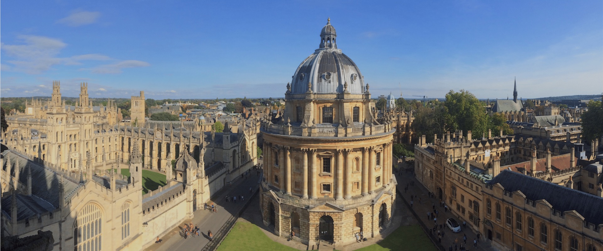 A Complete Guide to Oxbridge Universities: Admissions, Courses, Student Life, and Scholarships